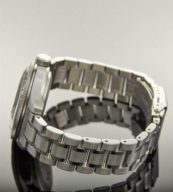 Наручные часы ВОСТОК 2416 (74092Б-22) черн циф браслет 