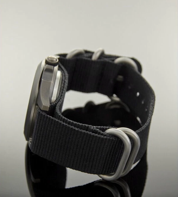 Наручные часы ВОСТОК 2415 (30697В) ремень 