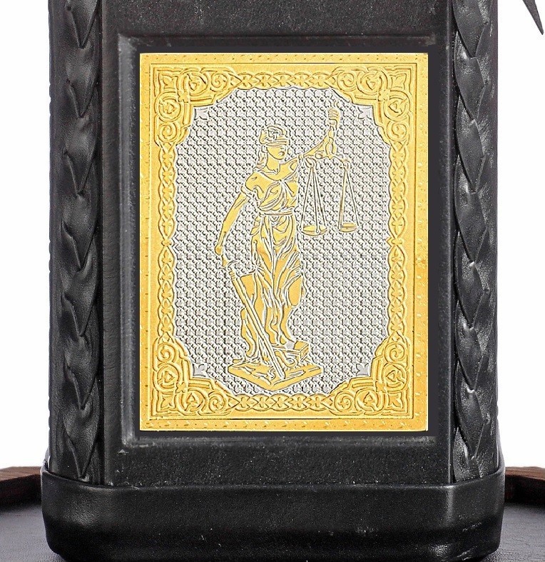 Графин «Фемида-4» с накладкой покрытой золотом 999 пробы 