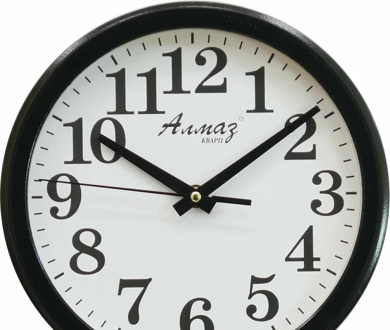 Настенные часы Алмаз Е01 