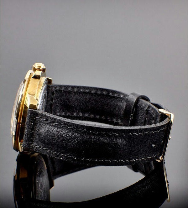 Наручные часы ВОСТОК 2414 (439823) ремень 