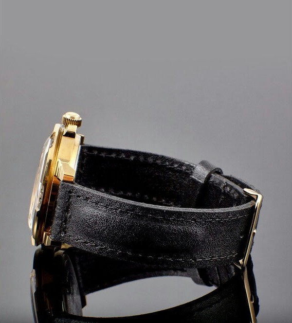 Наручные часы ВОСТОК 2414 (439121) ремень 