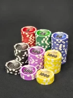 Набор для игры в покер и блэк-джек Nuts на 600 фишек